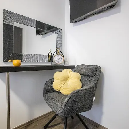 Apartmani Tea Ogulin Exterior photo