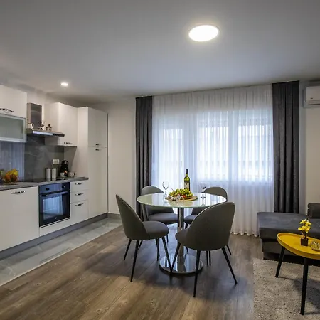 Apartmani Tea Ogulin Exterior photo